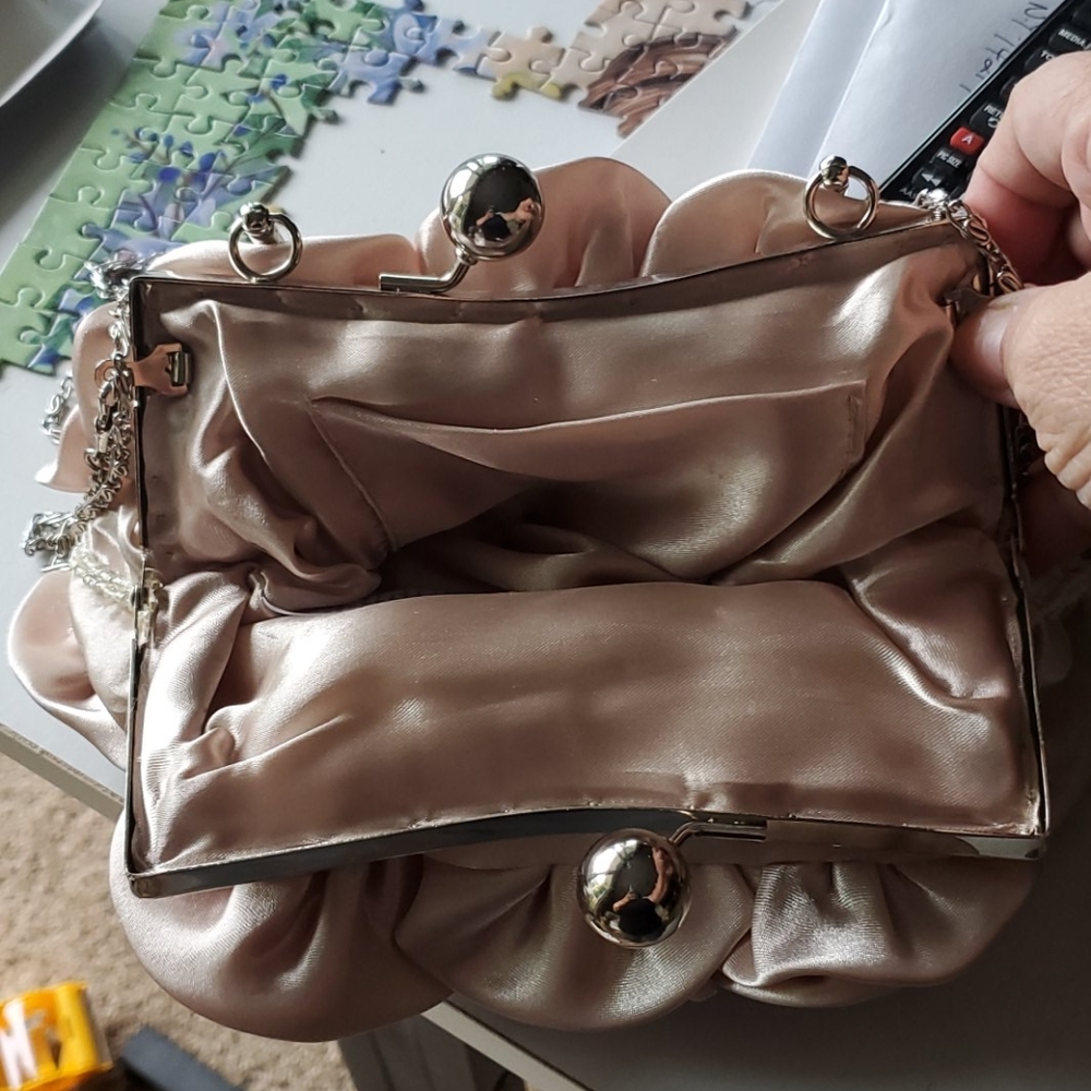 Purse - Picture 4 of 7